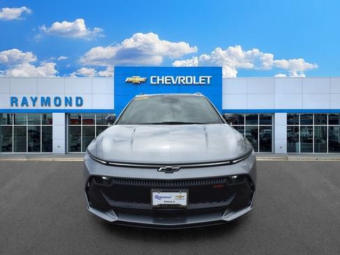 New 2026 Chevrolet Equinox EV RS AWD/4WD image 9