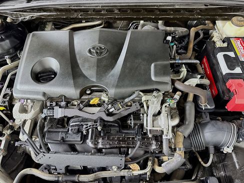 Used 2018 Toyota Camry XLE w/ Audio Package FWD image 40