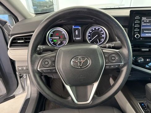 Used 2022 Toyota Camry LE image 26