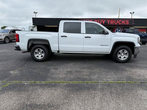 Used 2018 GMC Sierra 1500 4x4 Crew Cab w/ Sierra Convenience Package image 3