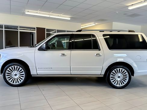 Used 2015 Lincoln Navigator L 4WD w/ Equipment Group 101A Reserve image 7