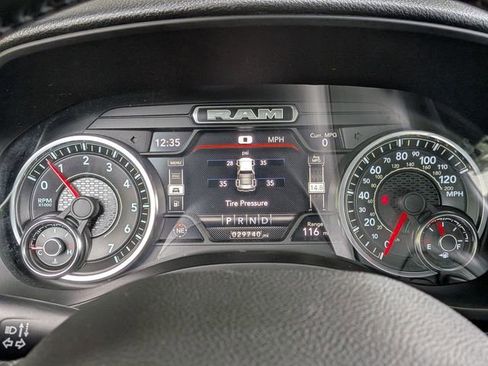 Used 2022 RAM 1500 Big Horn w/ Built-to-serve Edition image 16