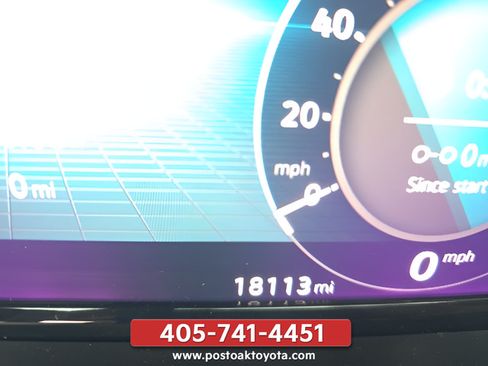 Used 2024 Volkswagen Atlas SE FWD image 23