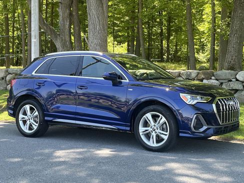 Used 2023 Audi Q3 2.0T Premium AWD/4WD image 34