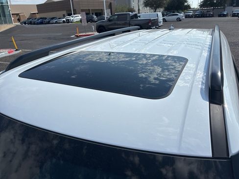 Certified 2025 Hyundai Santa Fe XRT image 9