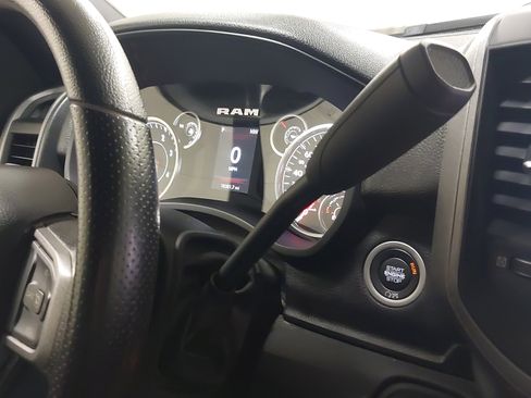 Used 2024 RAM 3500 Tradesman w/ Chrome Appearance Group image 21