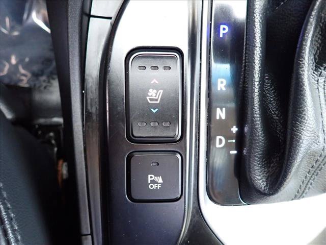 Used 2017 Hyundai Santa Fe Limited AWD/4WD image 18