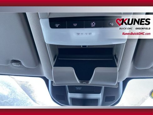 Used 2024 Nissan Rogue S image 38