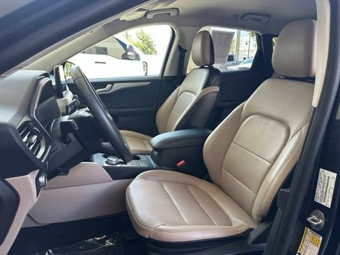 Certified 2022 Ford Escape SEL FWD image 14