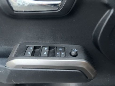 Used 2021 Toyota Tacoma Limited w/ Nightshade Package image 15