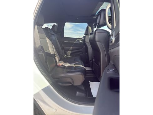 Used 2018 Jeep Grand Cherokee Trailhawk w/ Trailhawk Luxury Group image 16