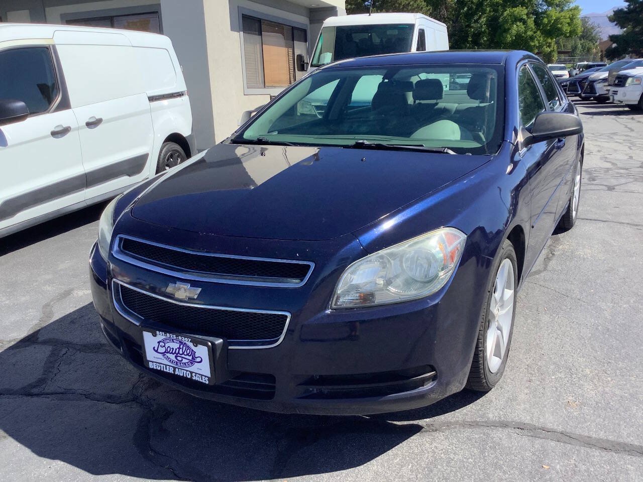 Used 2011 Chevrolet Malibu LS FWD image 3