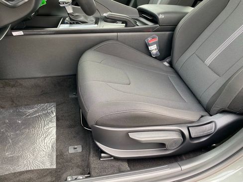 New 2026 Hyundai Elantra SE FWD image 23
