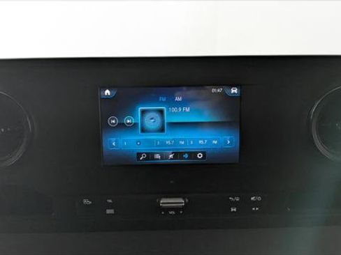 Used 2022 Mercedes-Benz Sprinter 2500 image 22