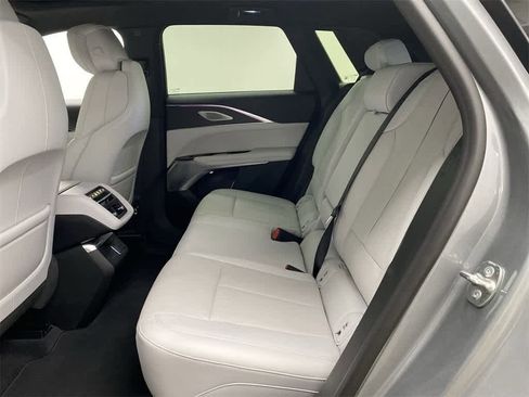 Certified 2024 Cadillac Lyriq Luxury image 18