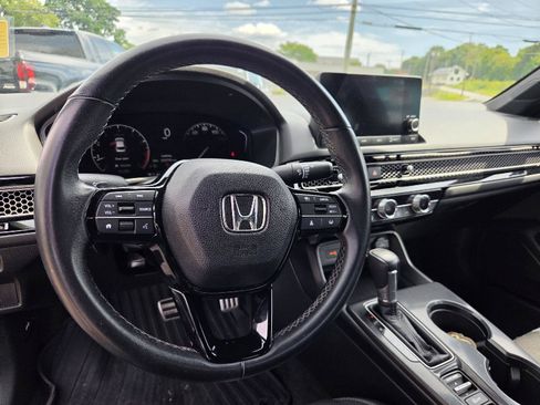 Used 2023 Honda Civic Sport image 7