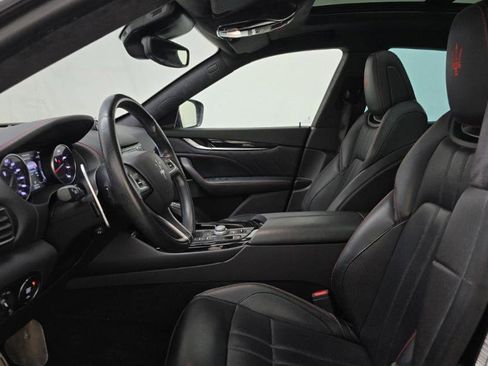 Used 2022 Maserati Levante GT AWD/4WD image 7