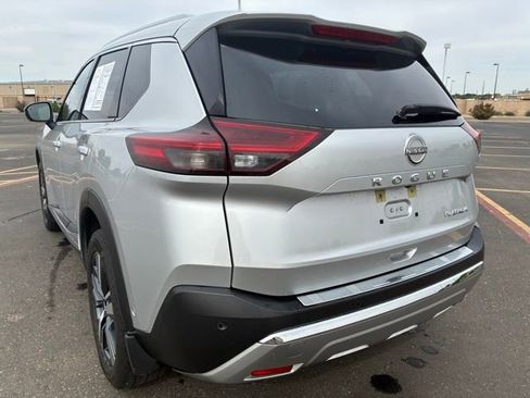 Certified 2022 Nissan Rogue Platinum w/ Head-Up Display Package FWD image 4