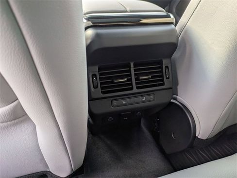 New 2026 Land Rover Range Rover Evoque S image 13