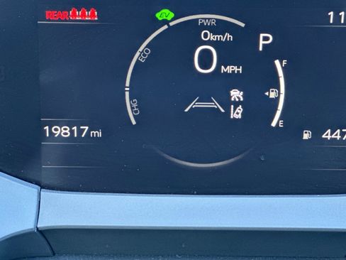 Used 2025 Toyota Prius LE image 26