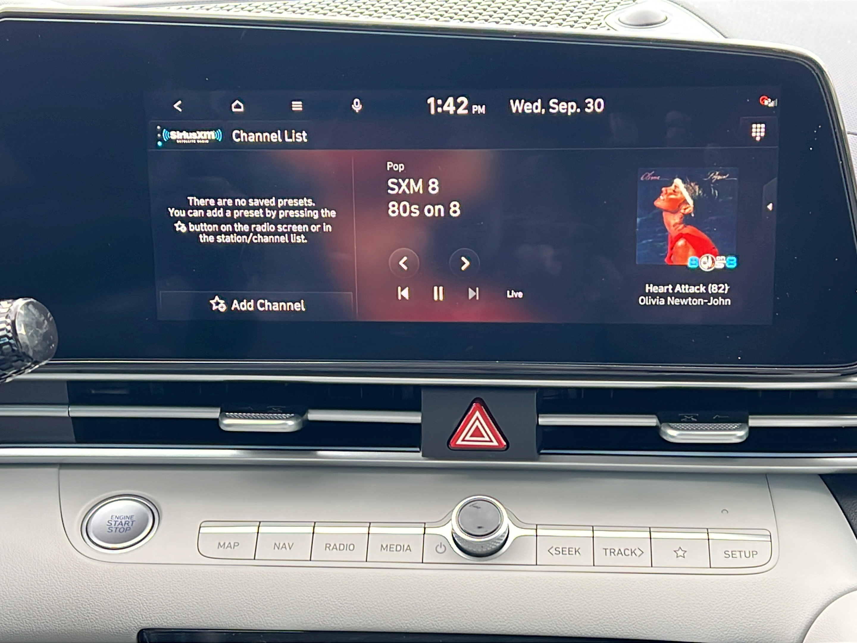 Certified 2025 Hyundai Elantra Limited FWD image 19