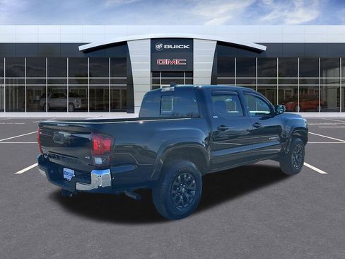 Used 2021 Toyota Tacoma SR5 image 5