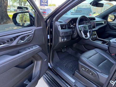 Used 2022 GMC Yukon XL Denali AWD/4WD image 12
