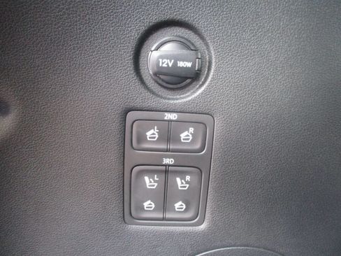 Used 2022 Hyundai Palisade SEL w/ Premium Package FWD image 17