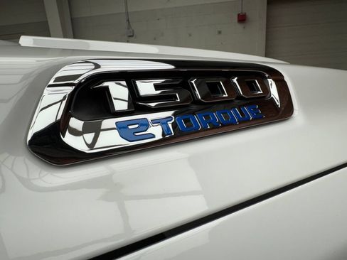 Used 2026 RAM 1500 Big Horn AWD/4WD image 7