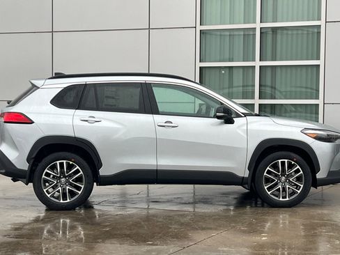 New 2026 Toyota Corolla Cross XLE w/ Convenience Package image 3