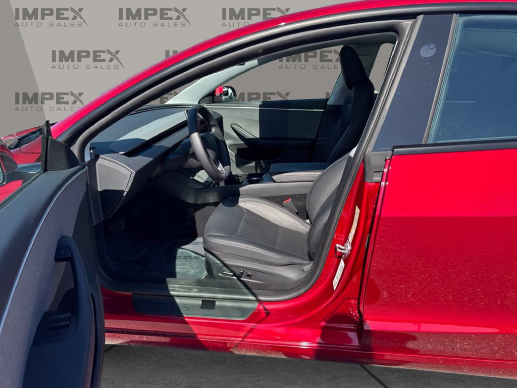 Used 2025 Tesla Model 3 Long Range RWD image 9