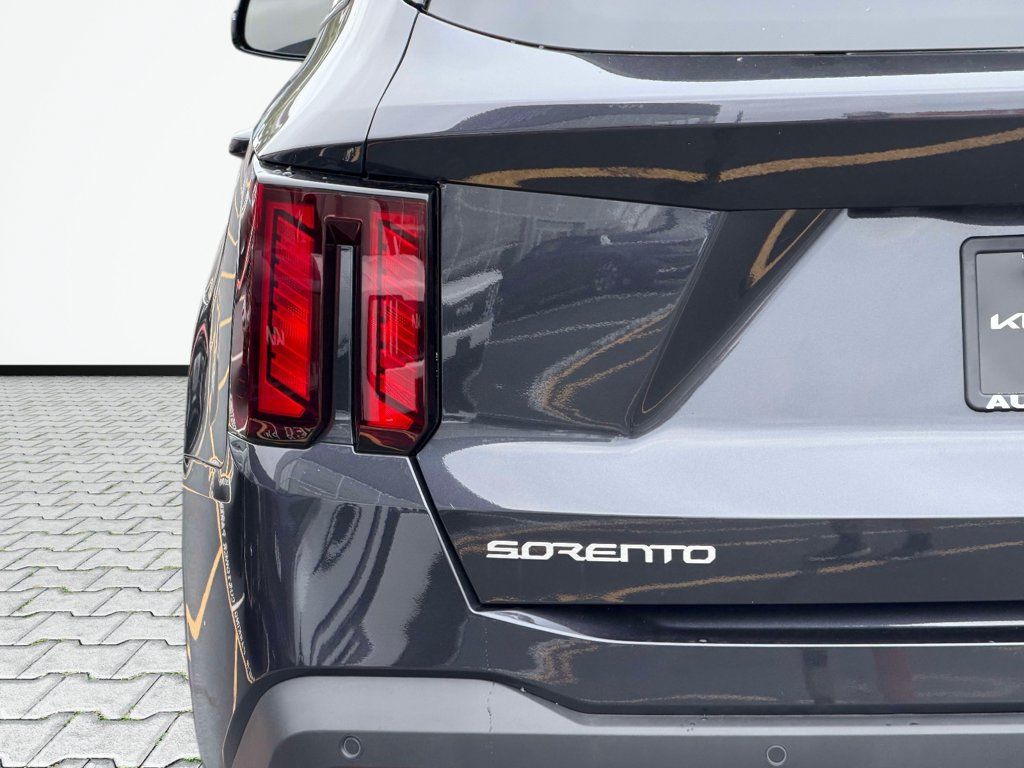 Certified 2026 Kia Sorento S AWD/4WD image 13