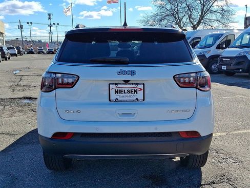 Certified 2024 Jeep Compass Limited image 23