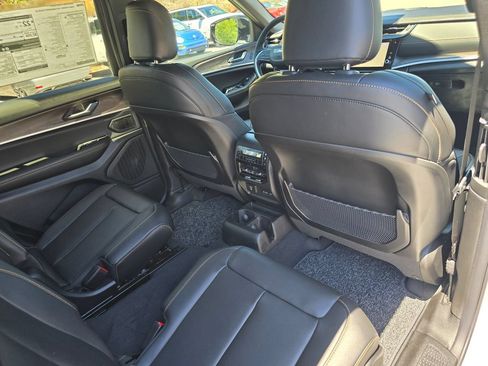 New 2026 Jeep Grand Cherokee L Limited AWD/4WD image 27