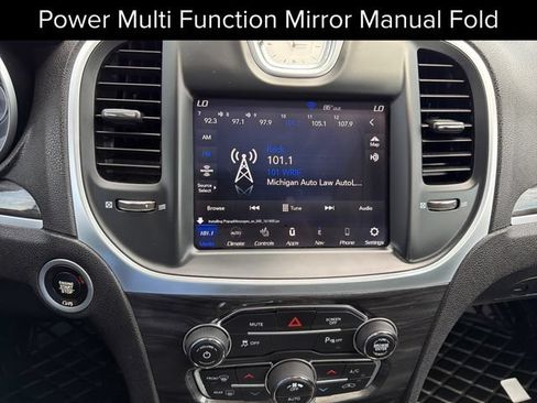 Used 2021 Chrysler 300 Touring L w/ Popular Equipment Group AWD/4WD image 21