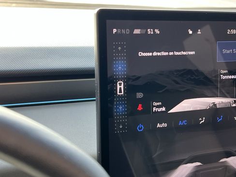 Used 2024 Tesla Cybertruck AWD Crew Cab image 22