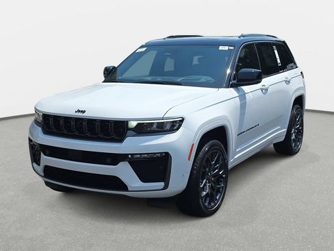 New 2026 Jeep Grand Cherokee Summit AWD/4WD image 38