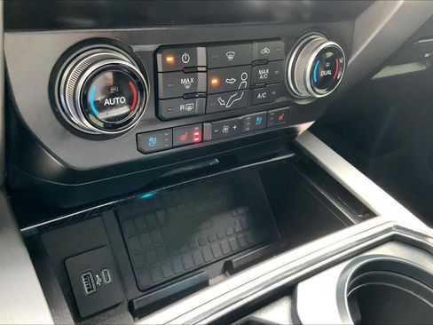 Used 2020 Ford F250 Platinum w/ FX4 Off-Road Package image 27