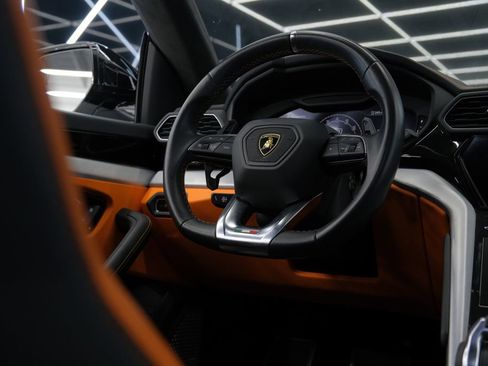 Used 2023 Lamborghini Urus S AWD/4WD image 54