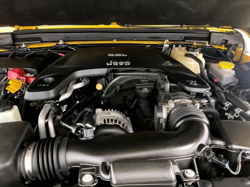 Used 2021 Jeep Wrangler Sport image 29