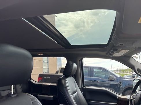 Used 2018 Ford F150 Lariat w/ Equipment Group 502A Luxury image 3