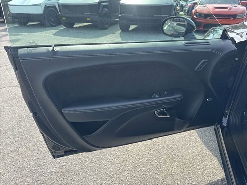 Used 2022 Dodge Challenger SRT Hellcat image 24