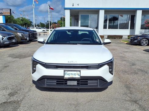 Used 2025 Kia K4 FWD image 19
