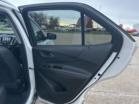 Used 2022 Chevrolet Equinox Premier image 20