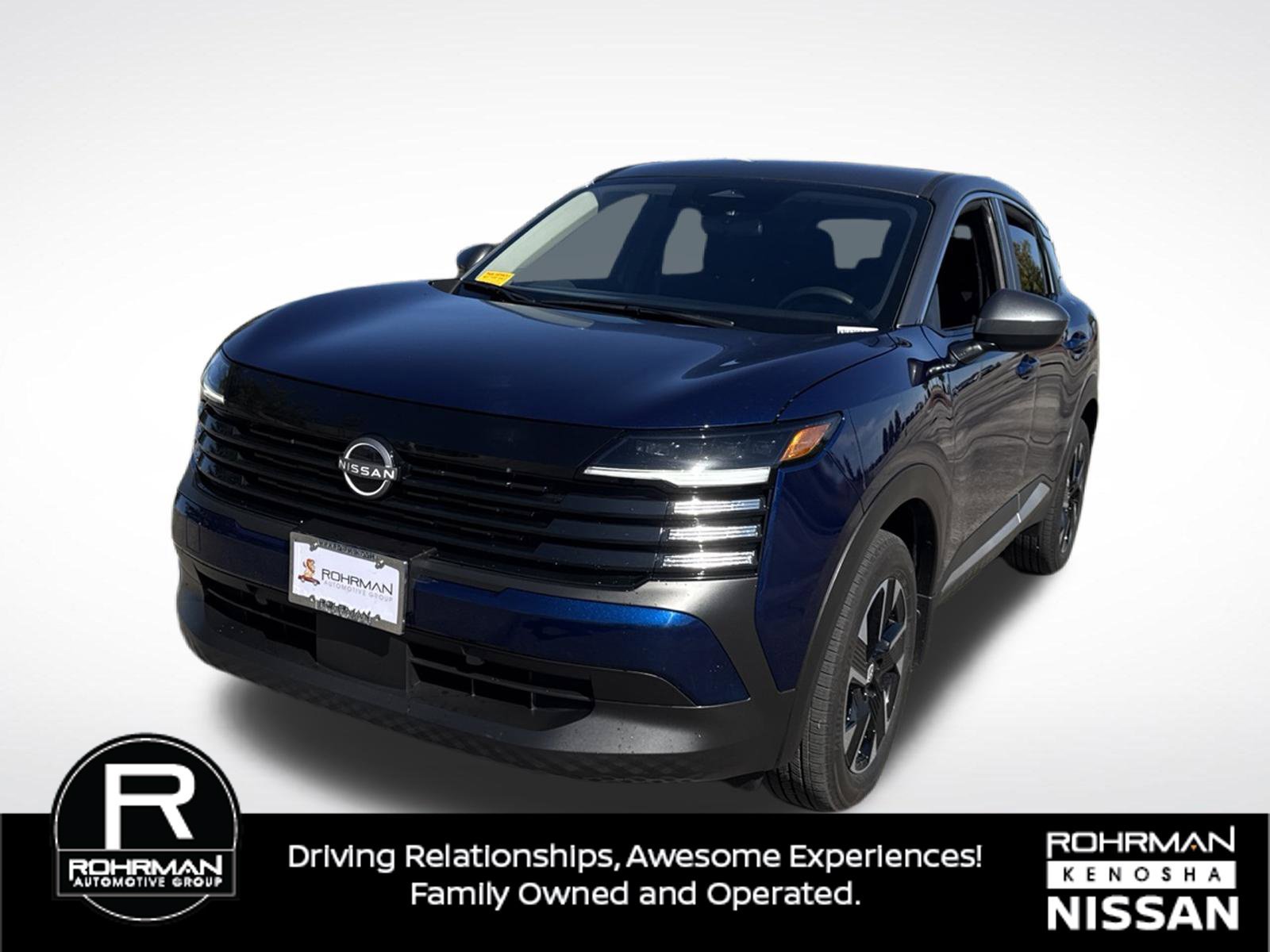Used 2025 Nissan Kicks SV AWD/4WD image 1