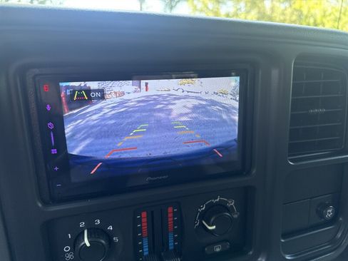Used 2005 Chevrolet Tahoe LS AWD/4WD image 36