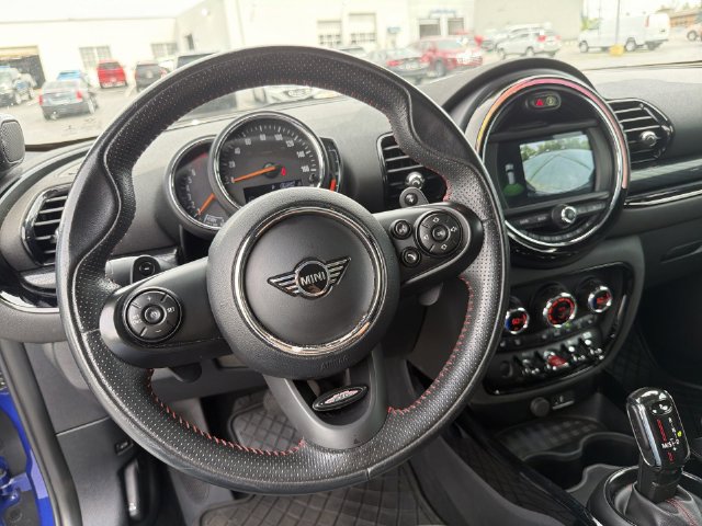 Used 2020 MINI Cooper Clubman S w/ Premium Package FWD image 18
