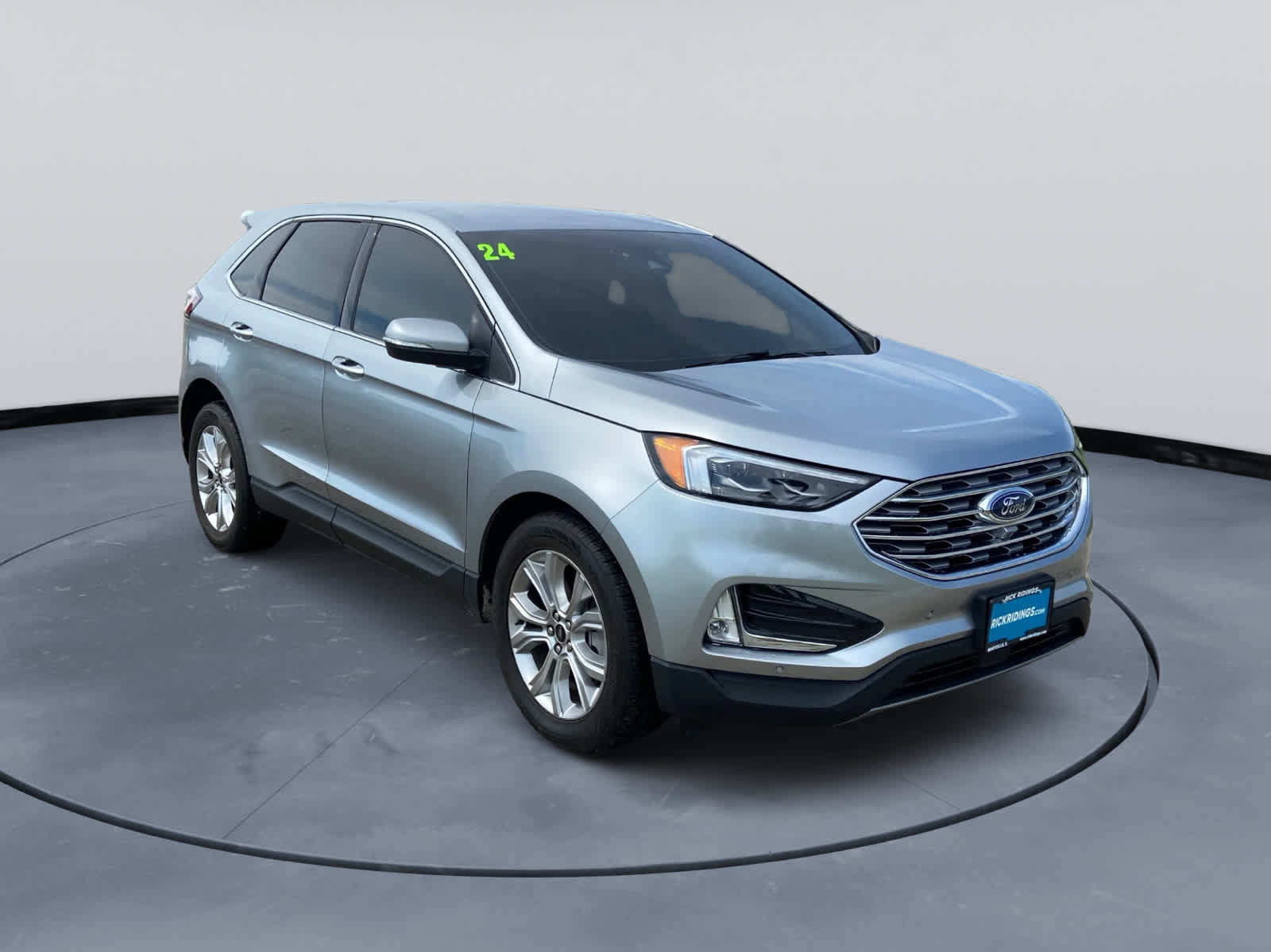 Used 2024 Ford Edge Titanium w/ Equipment Group 301A AWD/4WD image 5