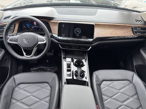 New 2026 Volkswagen Atlas SE image 27