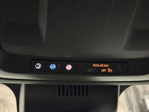 Certified 2023 GMC Yukon Denali image 47